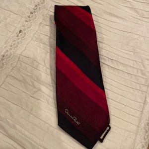 Oscar de la Renta tie